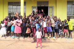 dance-class-group-photo